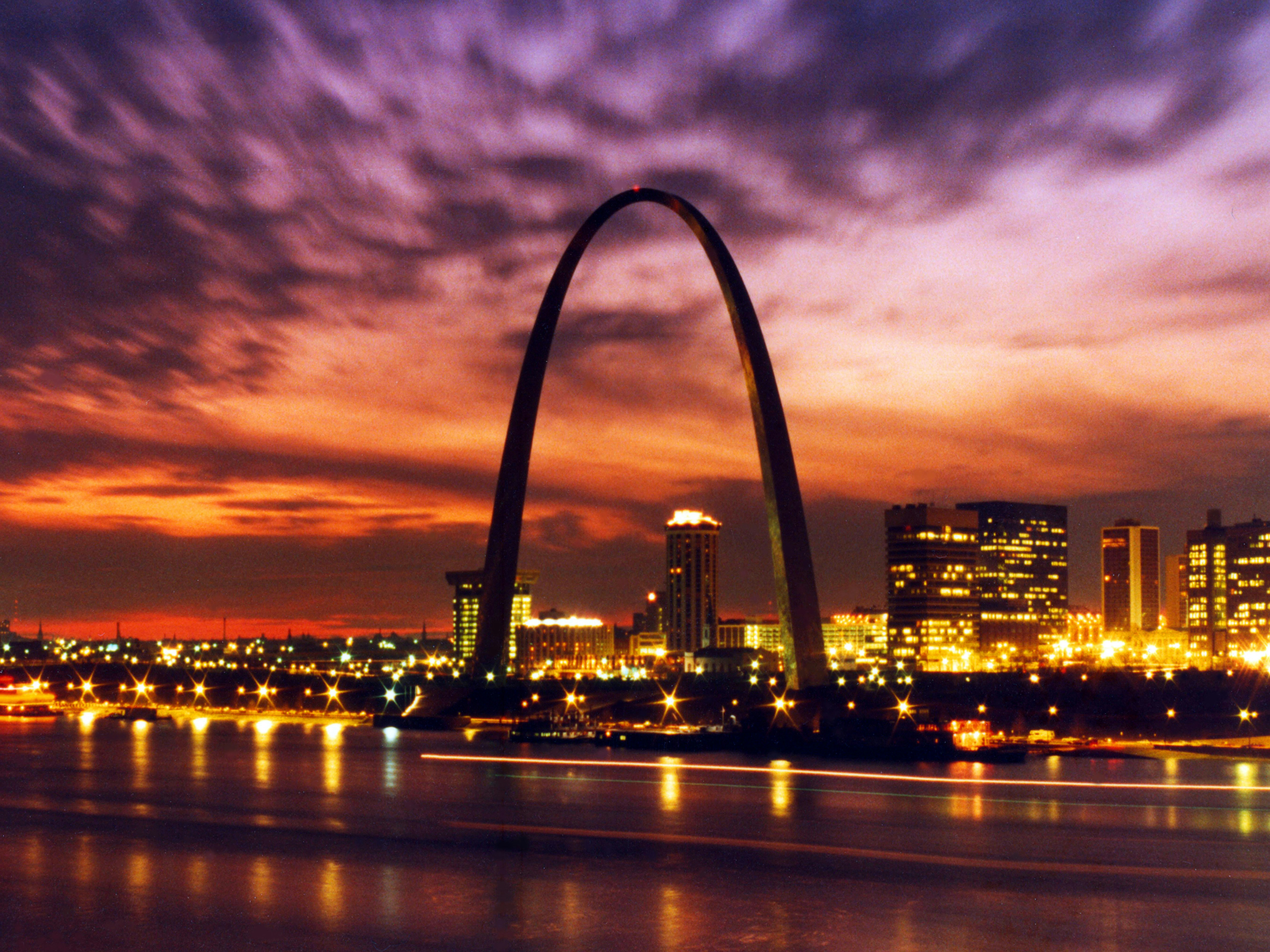 St. Louis, MO skyline — local weather forecast and conditions